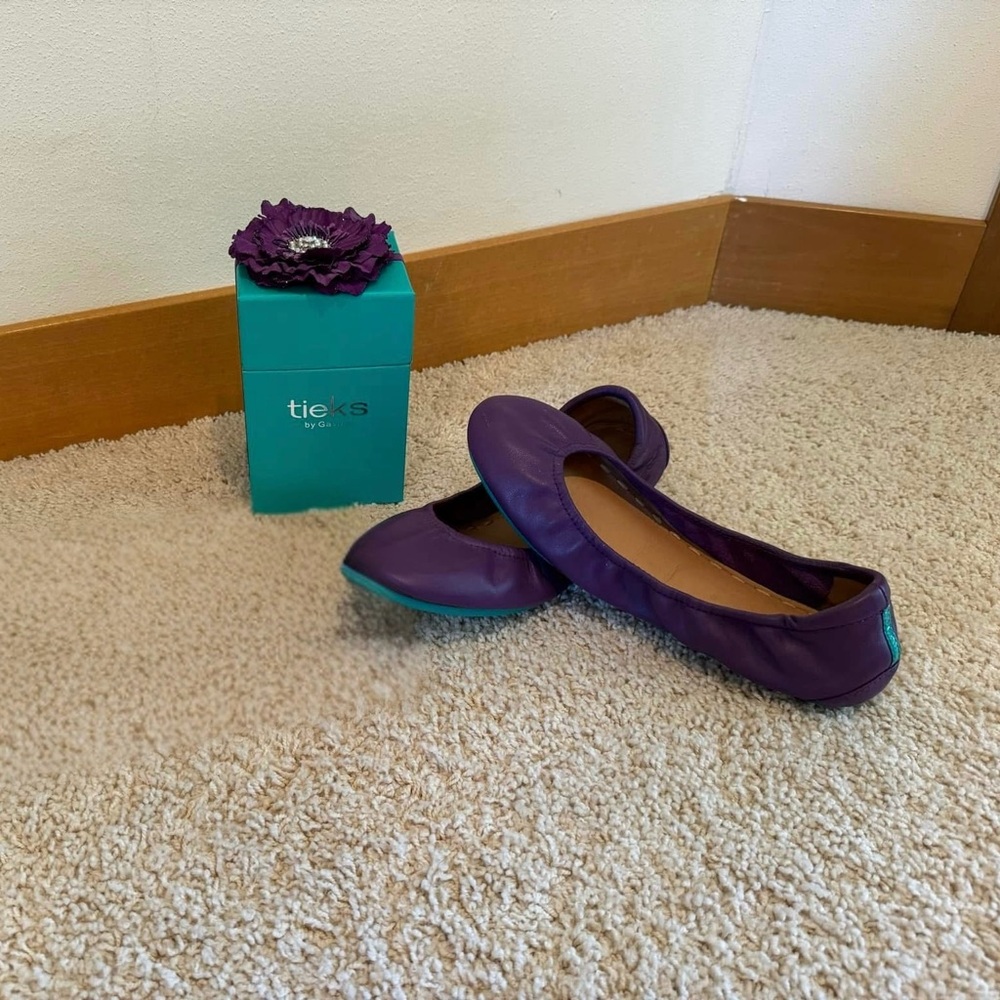 Lilac Tieks